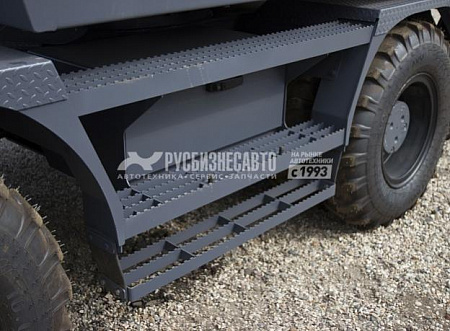 Экскаватор колесный UMG E140W