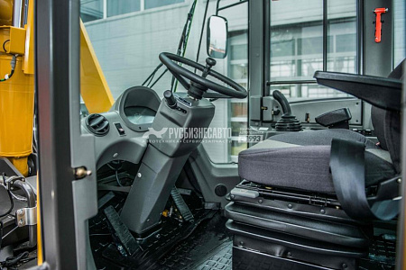 Погрузчик фронтальный одноковшовый SDLG L953F