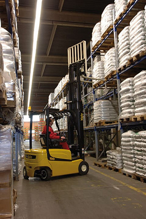 Четырехколесный электропогрузчики с противовесом ERP18VF (LWB)