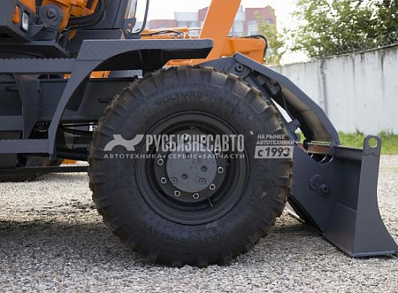 Экскаватор колесный UMG E140W
